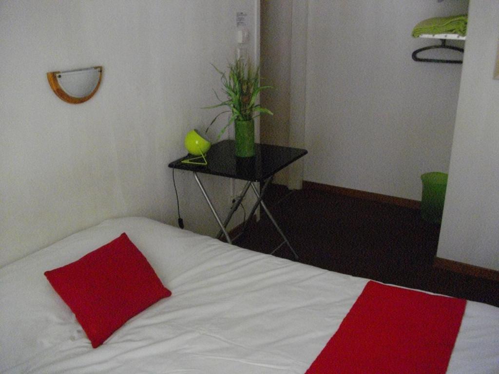 Hotel Central Carcassone Szoba fotó